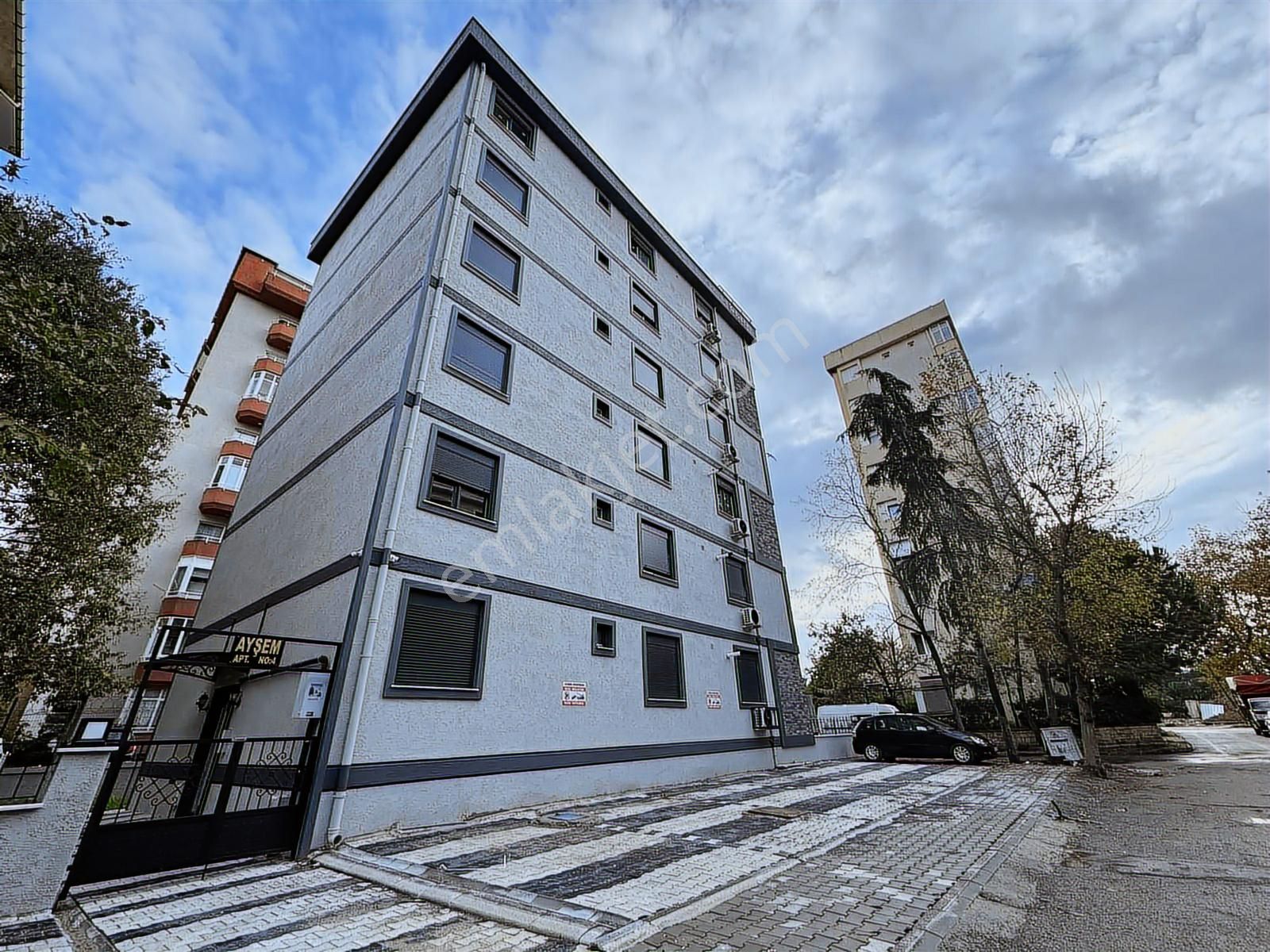Kordonboyu'nun En Güzel Konumunda 3+1 Satılık Dubleks
