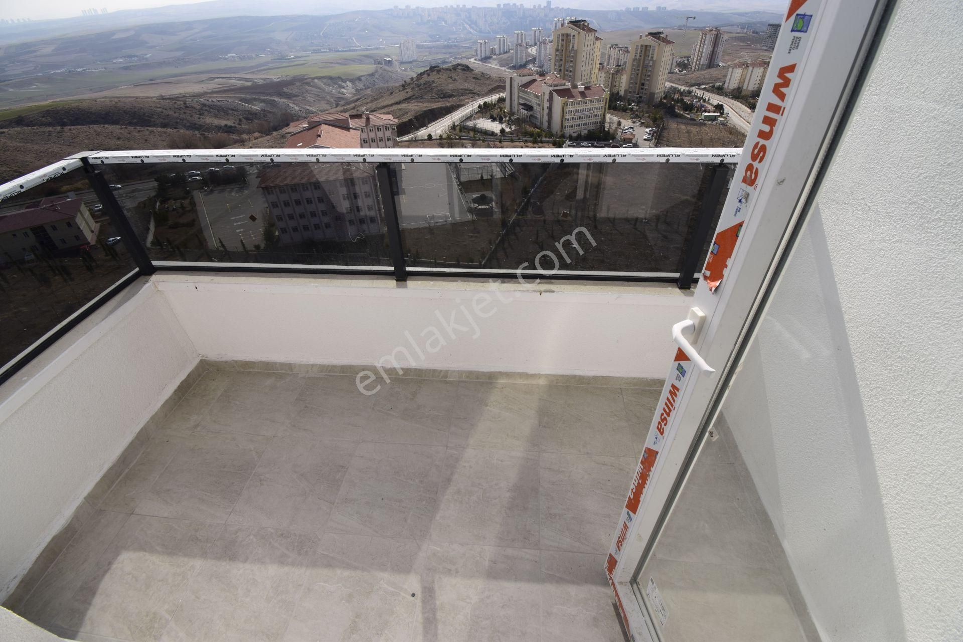 Turyap Yapracık - Kayalar Kule'de Güney Cephe Acil Satılık 2+1 - Görsel 7