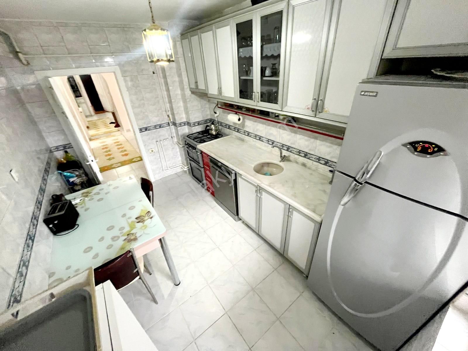 Yunus Emre Cadde Yakını 3+1 Orta Katta Bağımsız Salon Full Yapılı Satılık Daire - Görsel 3