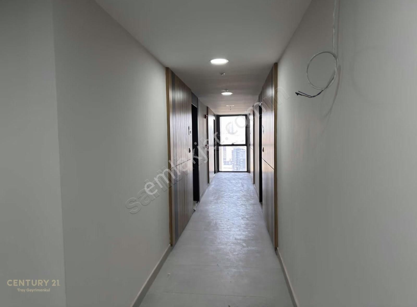 Bordo Yaşamda Oturuma Hazır Dair - Görsel 20