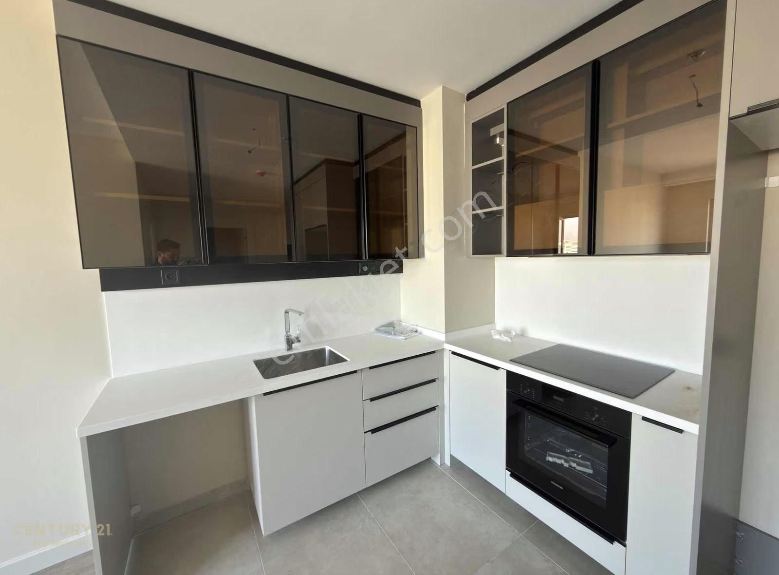 Bordo Yaşamda Oturuma Hazır Dair - Görsel 27