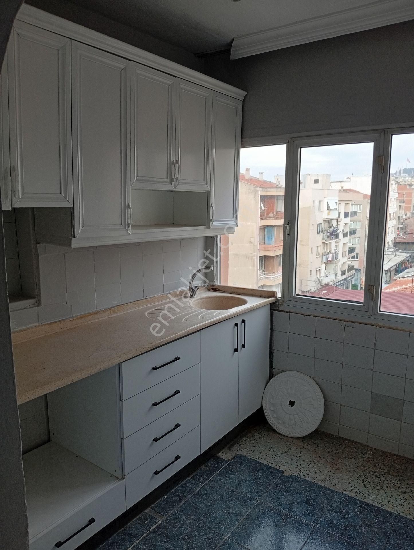 Eşrefpaşa Yapıcıoğlu Deniz Manzaralı 2+1 - Görsel 8