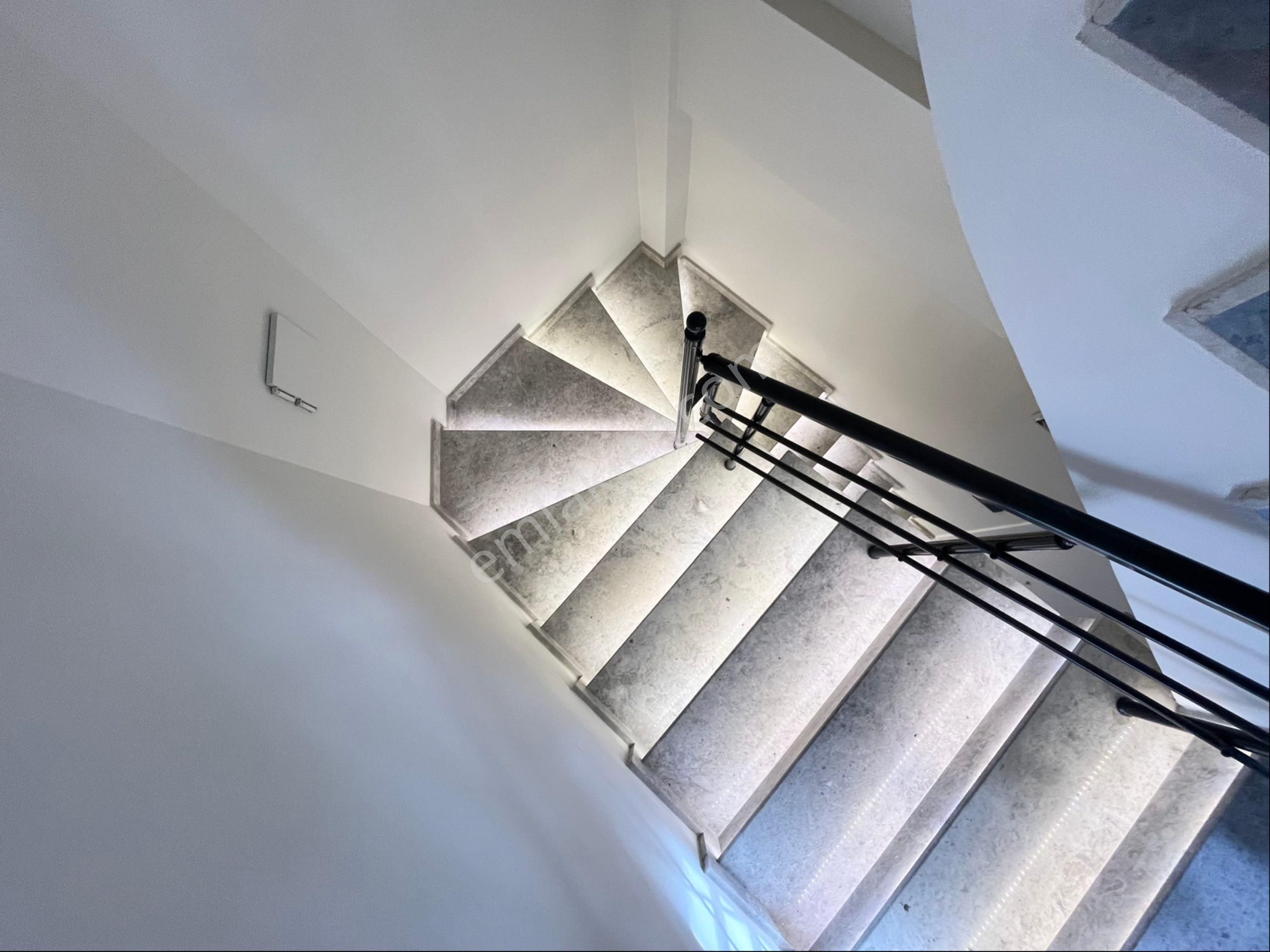 Cadde'den Pure Modern 3+1 Sade Zarif Ve Yeni Nesil Yaşam Alanı - Görsel 34