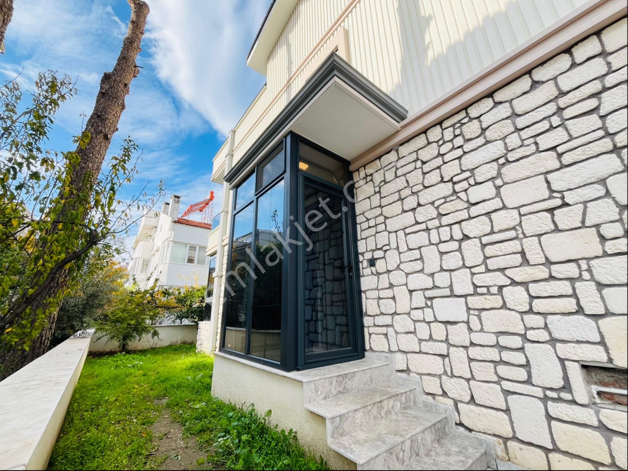 Cadde'den Pure Modern 3+1 Sade Zarif Ve Yeni Nesil Yaşam Alanı - Görsel 2