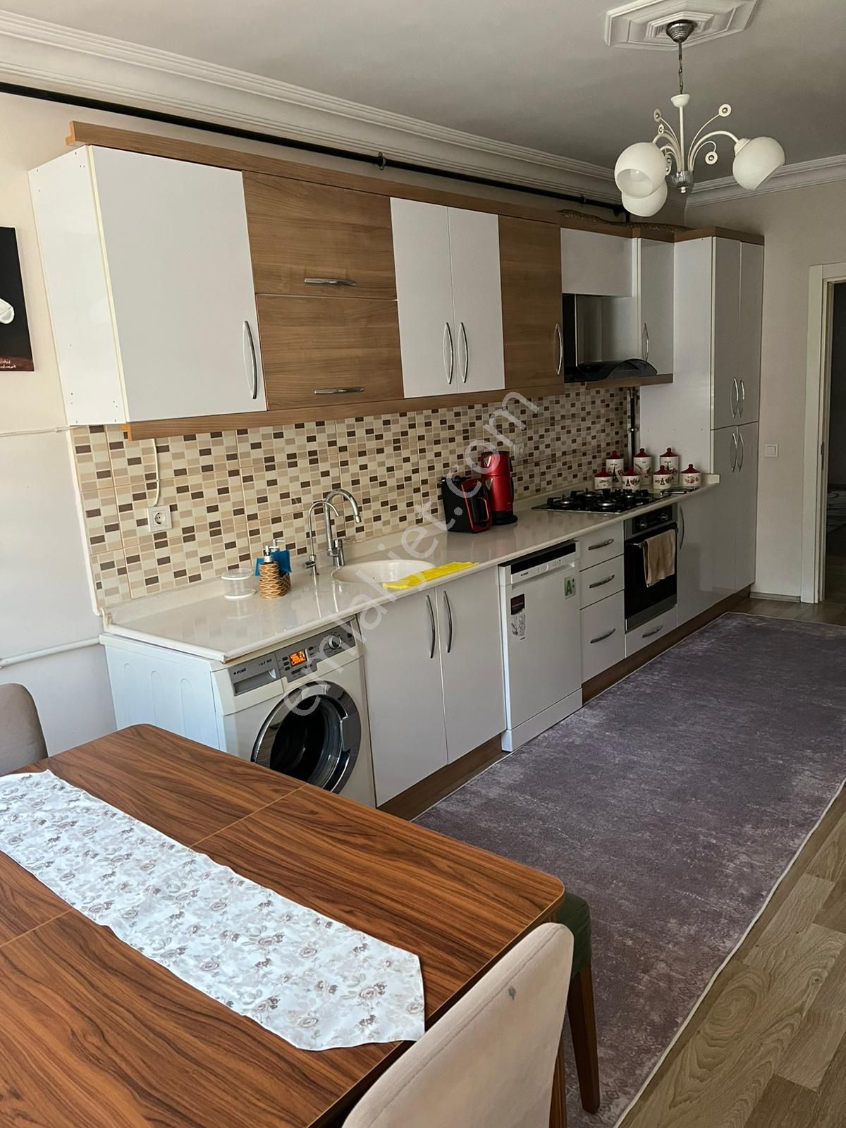 Kızılırmak Cad. Yakını Katta Doğalgazlı 3+1 Daire