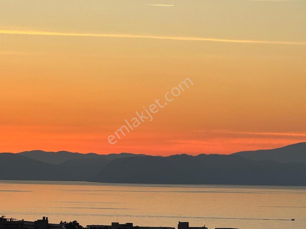 Acil Satılık Kuşadası Müstakil Deniz Manzaralı Villa 4+1 - Görsel 18