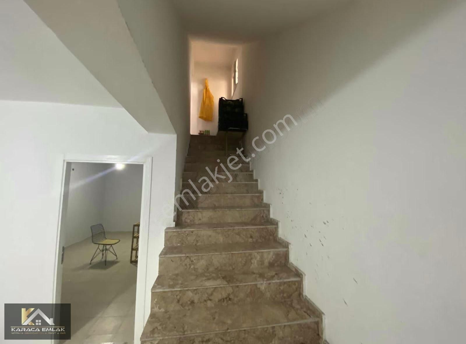 Ulusoy Caddesinde Devren Kiralık Ömer Aybak - Görsel 13