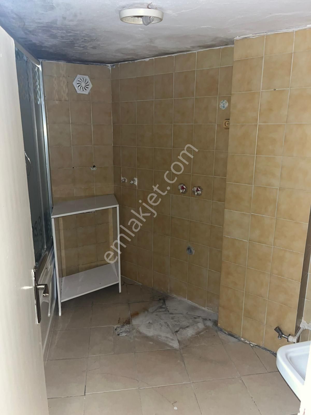 Fem Emlak'tan Zeyniler Cami Arkasında 2+1 Ferah Daire - Görsel 21