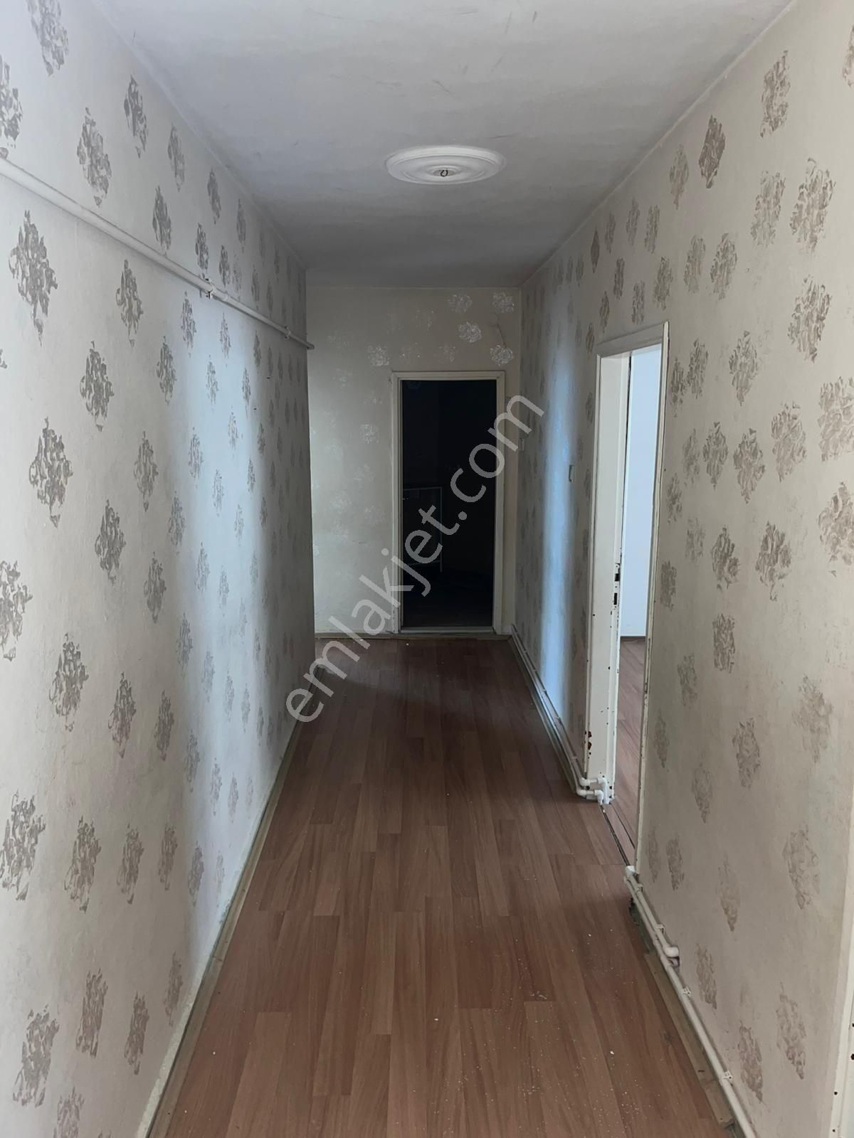 Fem Emlak'tan Zeyniler Cami Arkasında 2+1 Ferah Daire - Görsel 5