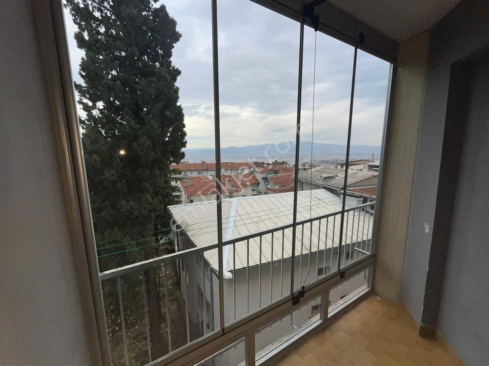 Fem Emlak'tan Zeyniler Cami Arkasında 2+1 Ferah Daire - Görsel 8