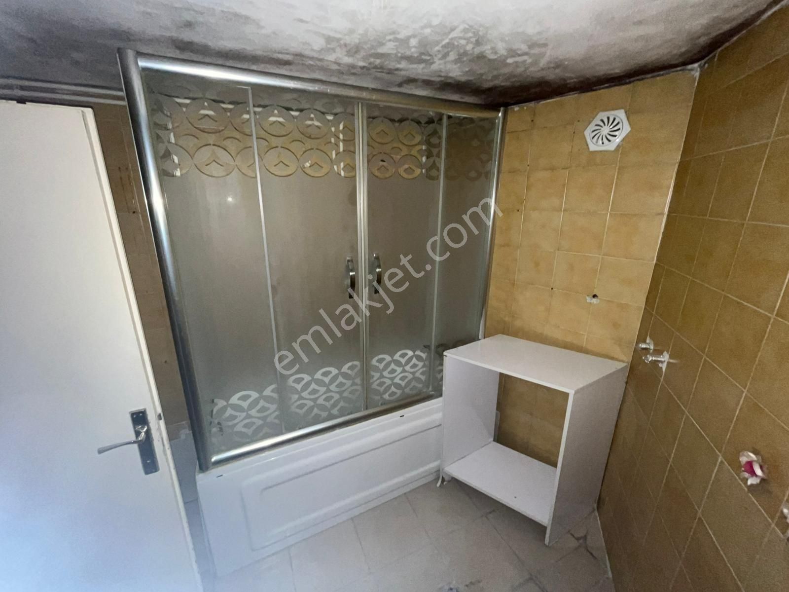 Fem Emlak'tan Zeyniler Cami Arkasında 2+1 Ferah Daire - Görsel 9