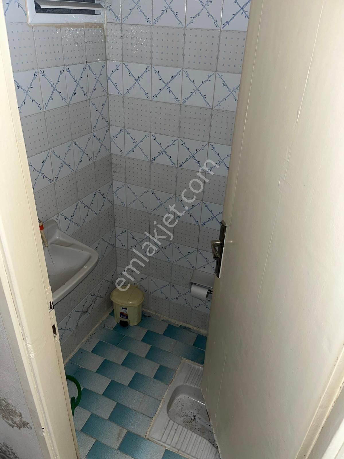 Fem Emlak'tan Zeyniler Cami Arkasında 2+1 Ferah Daire - Görsel 6