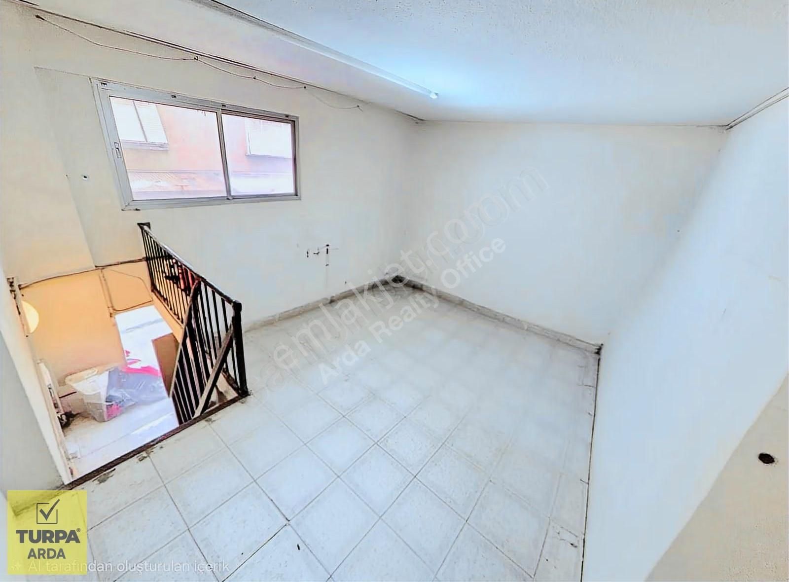 K.yaka Çarşı Yakını Batarlı Ve Elektrikli Otomatik Kepenk 40m2 - Görsel 2