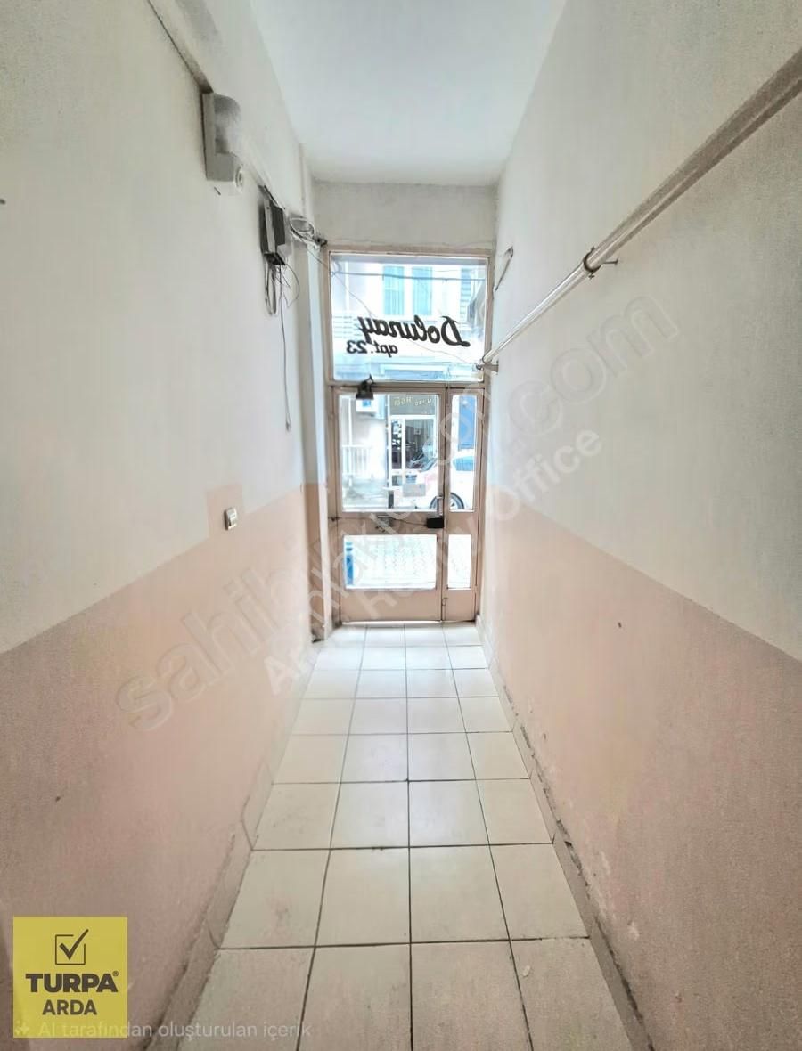 K.yaka Çarşı Yakını Ara Kat Çift Cephe Doğalgazlı 2+1 95 M2 - Görsel 18