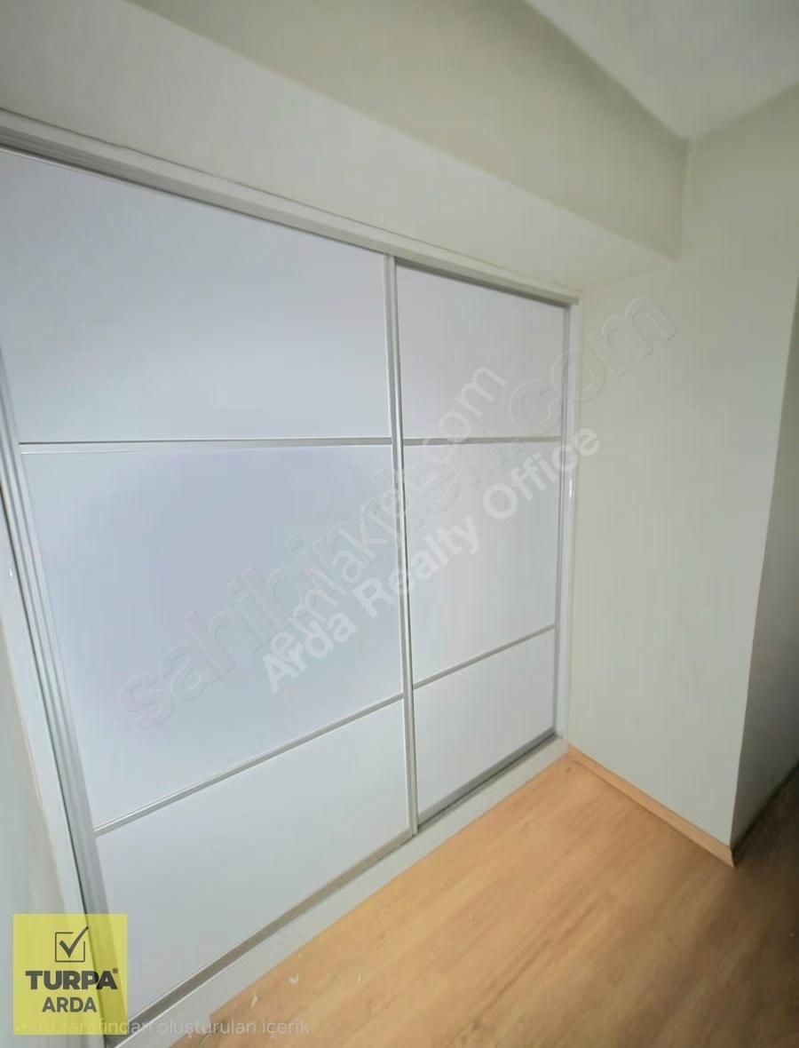 K.yaka Çarşı Yakını Ara Kat Çift Cephe Doğalgazlı 2+1 95 M2 - Görsel 7