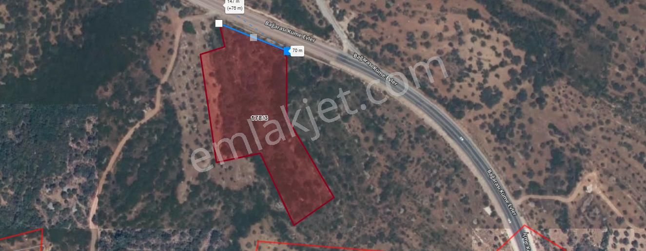 Karaburun Ambersekide Anayola 70 Metre Cepheli 11.472 M2 Tarla