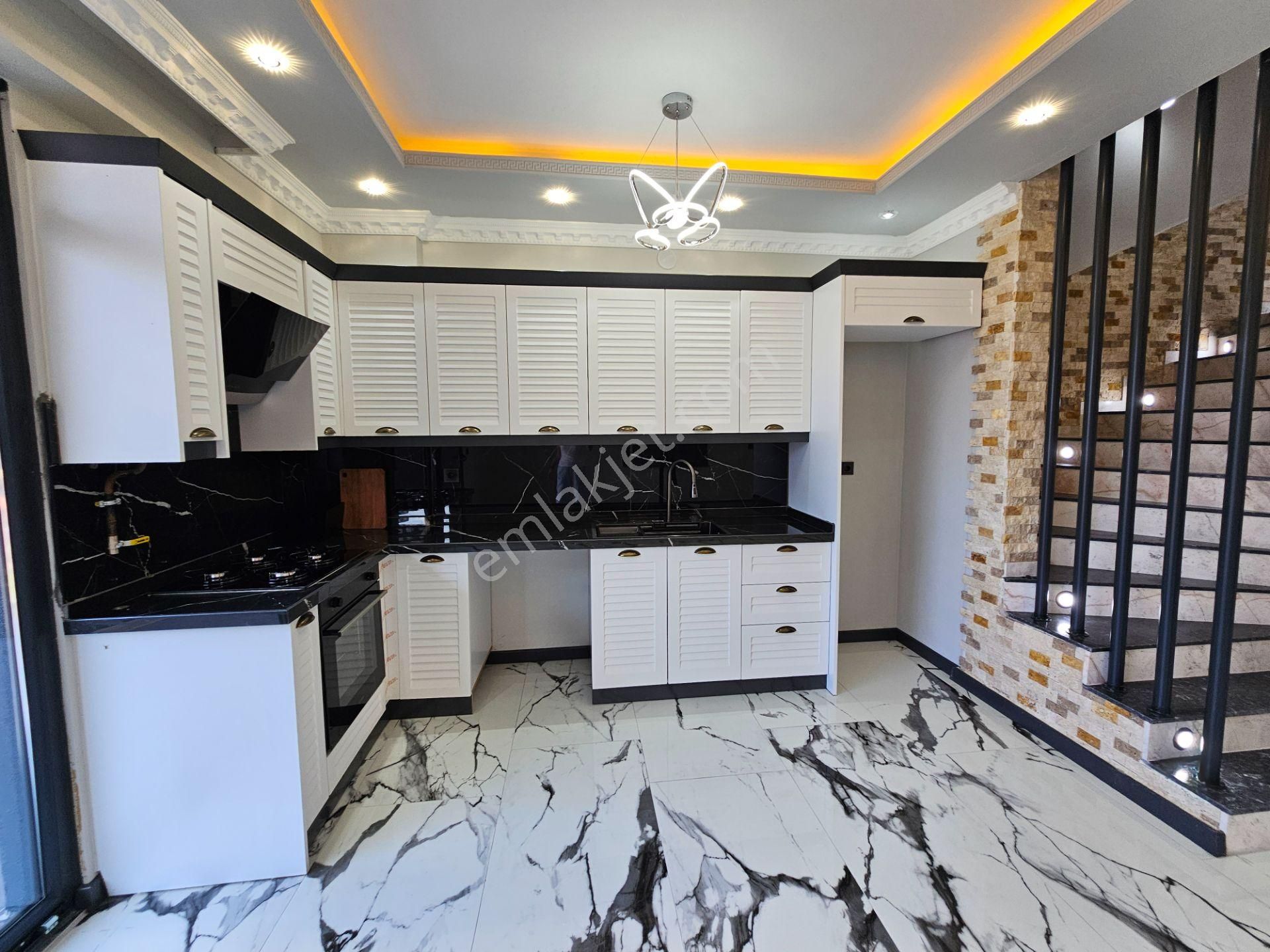 4+1 Müstakil Havuzlu ,denize Yürüme Mesafesinde Kiralık Villa - Görsel 11