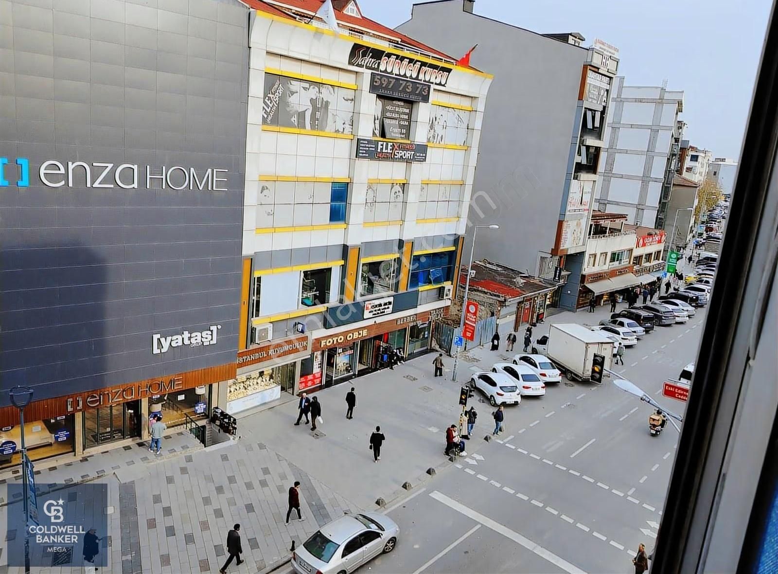 Arnavutköyün Tam Merkezi Avantajlı Konumda Kiralık Büro & Ofis - Görsel 6