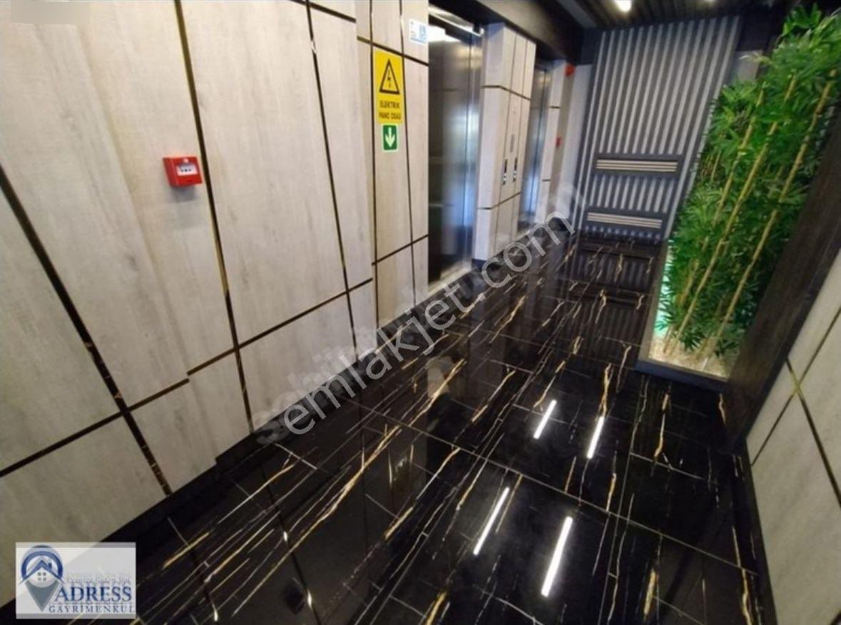 Şerifali’de Hıdesıde Resıdence’ta Kiralık 2+1 Ofis - Görsel 2