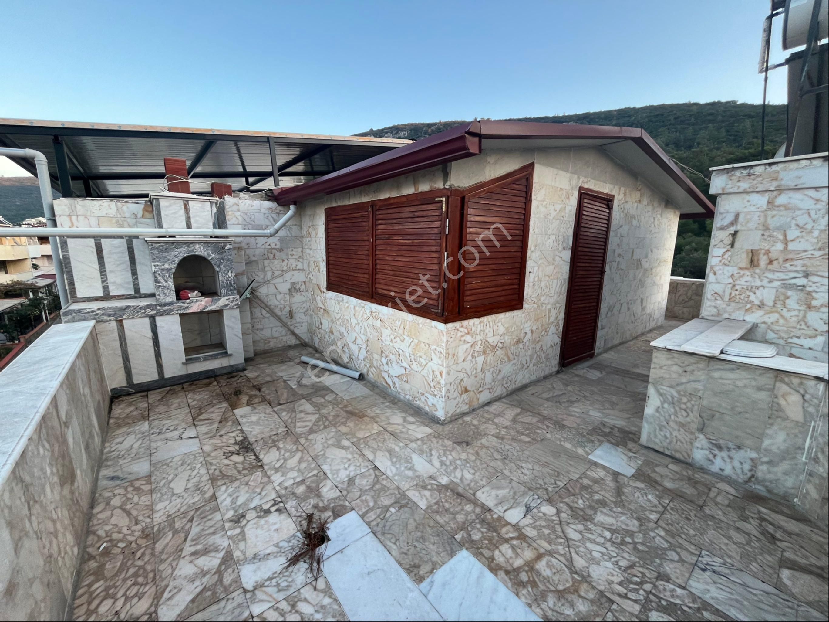 Zirve Gayrimenkul'den Deniz İle Komşu Olucaksınız Denize Mesafe Sadece 50 Mt Havuzlu Bahçeli Villa - Görsel 32