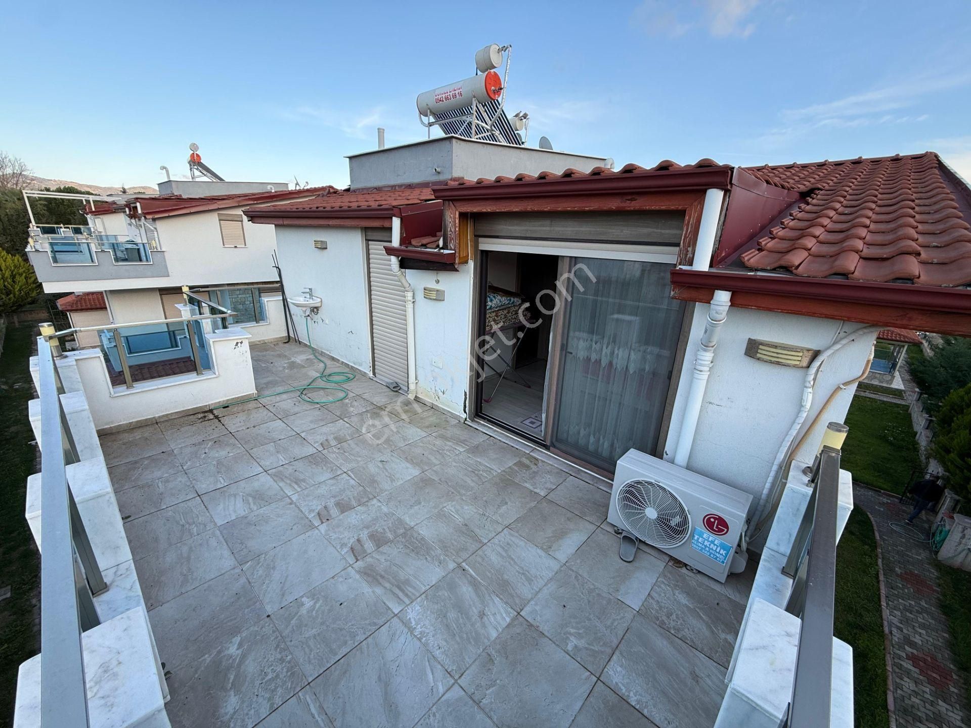 İzmir Dikili Salihleraltında Satılık 4+1 Full Lüks Villa - Görsel 24