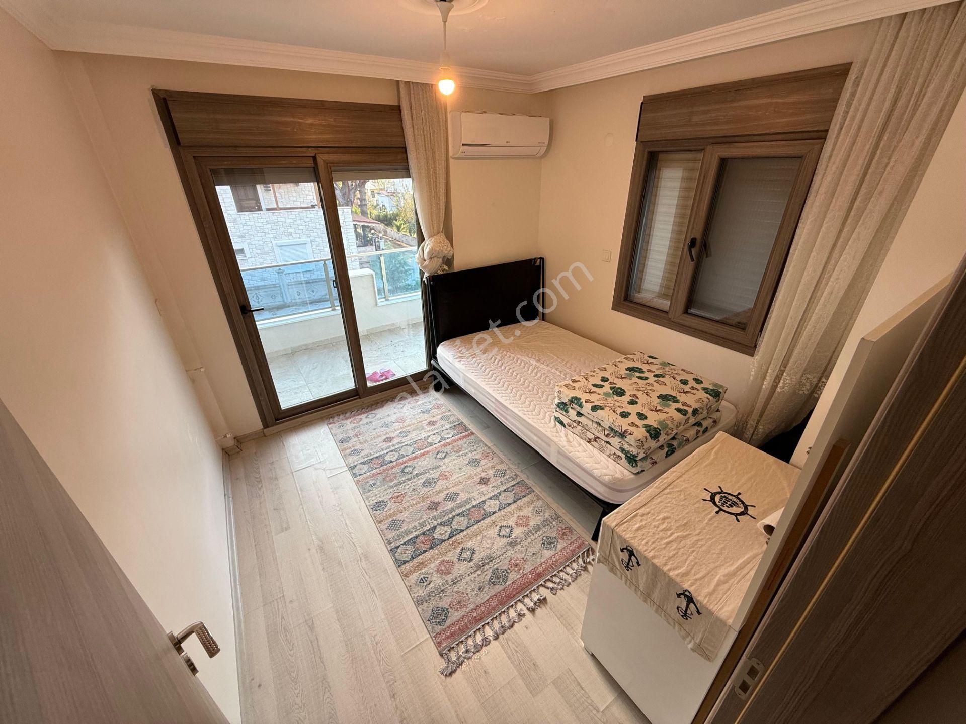 İzmir Dikili Salihleraltında Satılık 4+1 Full Lüks Villa - Görsel 8