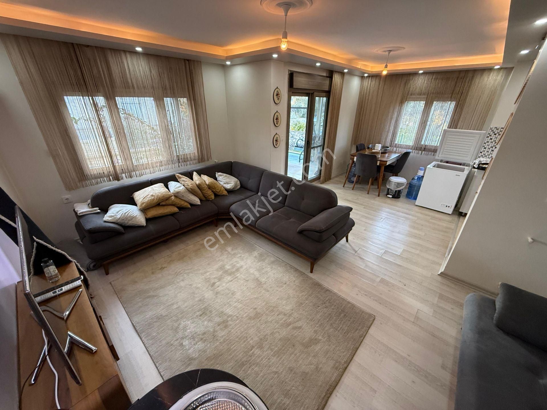 İzmir Dikili Salihleraltında Satılık 4+1 Full Lüks Villa - Görsel 14