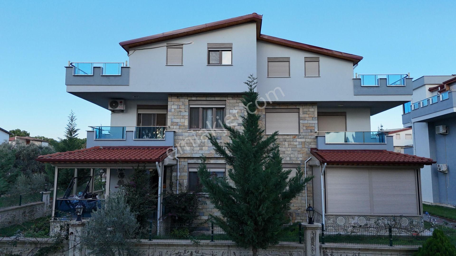 İzmir Dikili Salihleraltında Satılık 4+1 Full Lüks Villa - Görsel 4