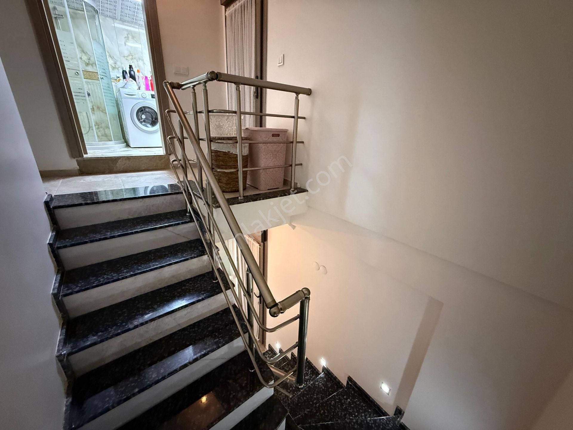 İzmir Dikili Salihleraltında Satılık 4+1 Full Lüks Villa - Görsel 23