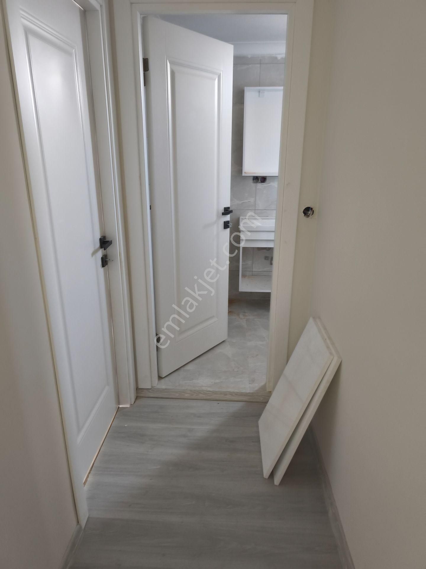 Acil Sultanbeyli Fatih Mah Satılık 170 M.4+1 Üst Düblx - Görsel 13