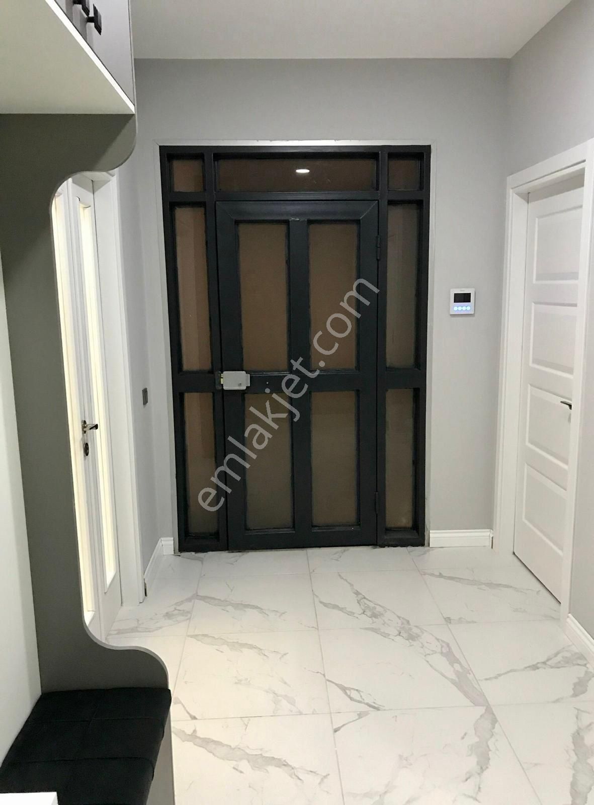 Yeniköy Çok Geniş 3+1 Villa Müstakil! - Görsel 31