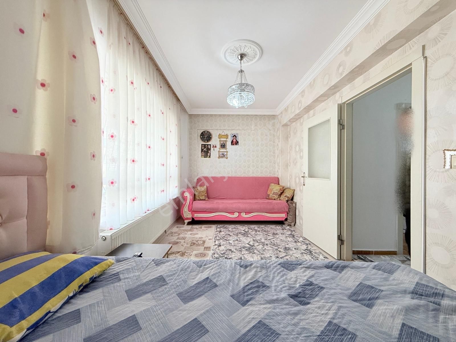 ▄vega▄ Akşemsettin Mahallesi Geniş Yapılı 3+1 Daire - Görsel 5