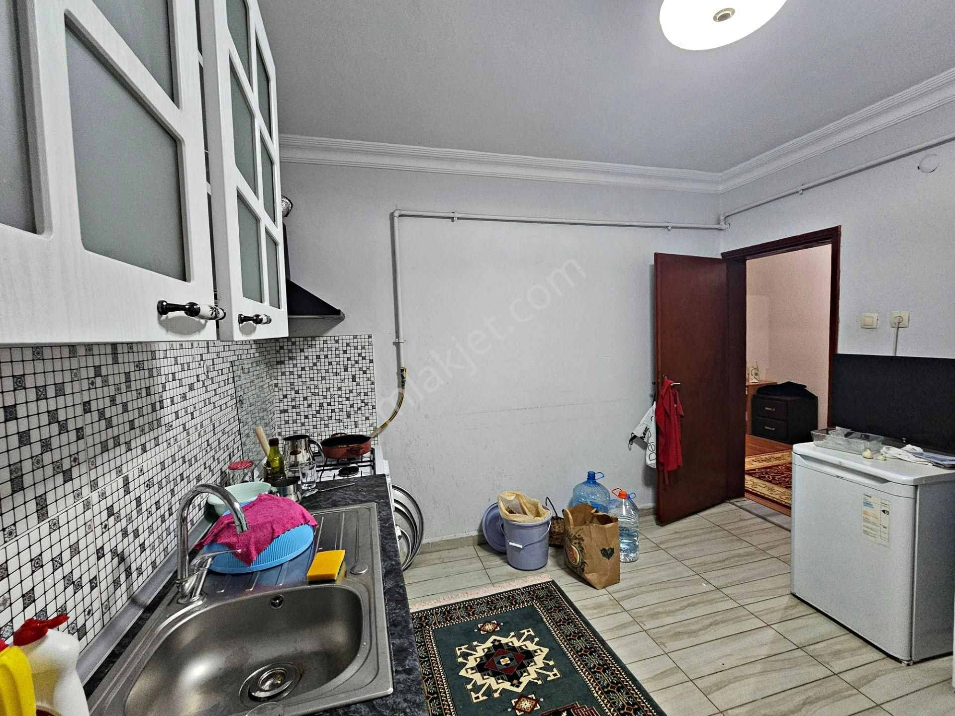 Kartepe-eşme Göl Manzaralı 330 M2 Üç Katlı Satılık Müstakil Ev - Görsel 14