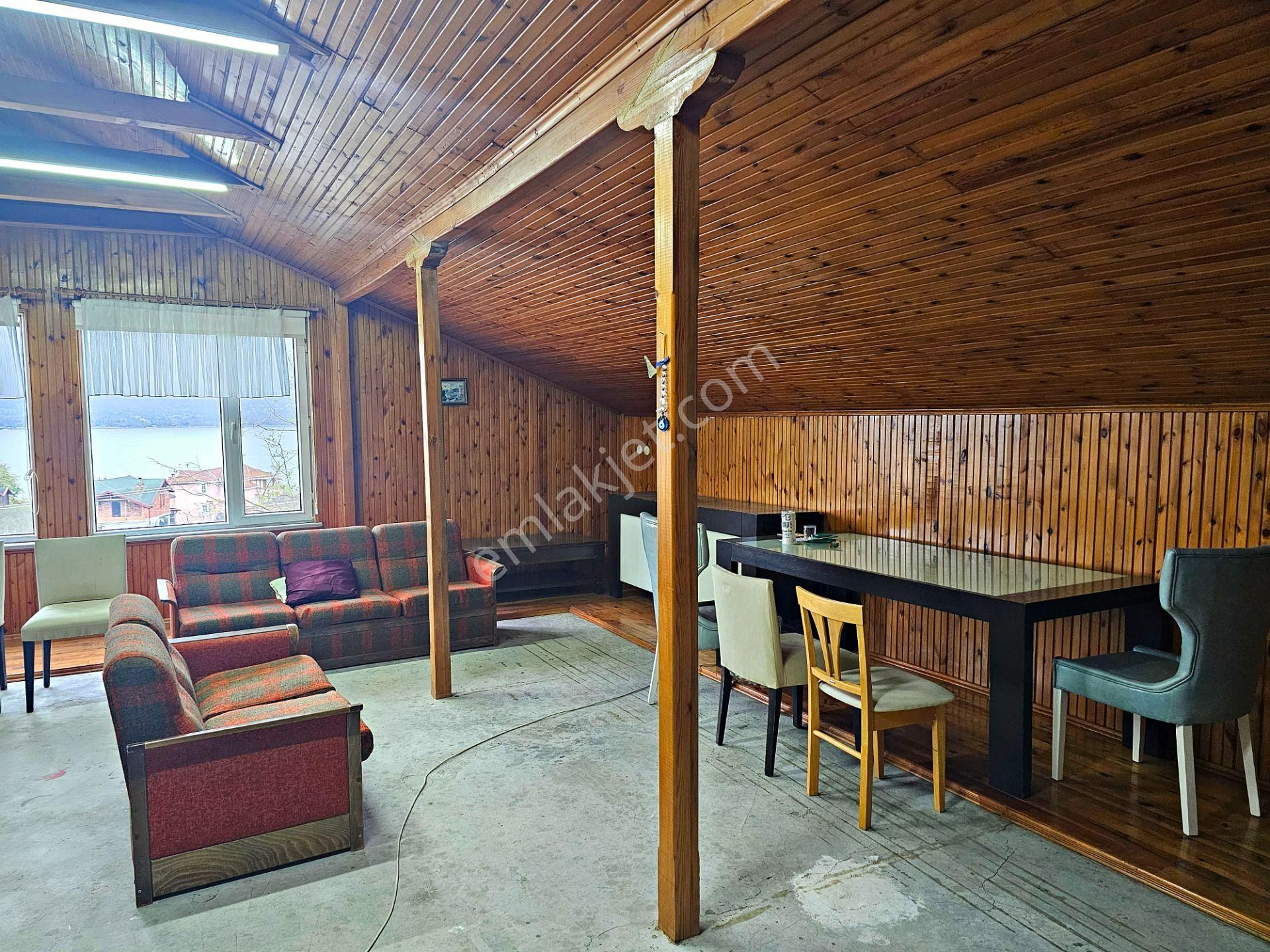 Kartepe-eşme Göl Manzaralı 330 M2 Üç Katlı Satılık Müstakil Ev - Görsel 19