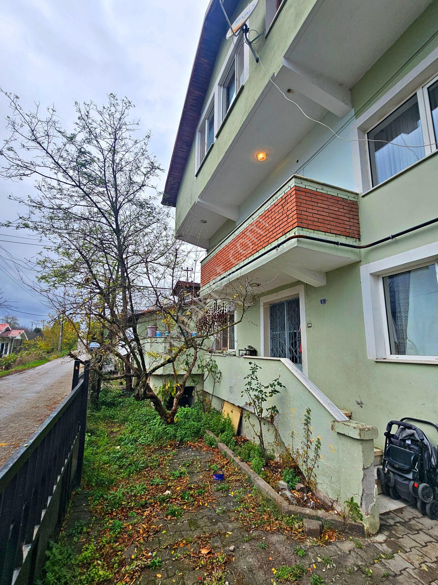 Kartepe-eşme Göl Manzaralı 330 M2 Üç Katlı Satılık Müstakil Ev - Görsel 6