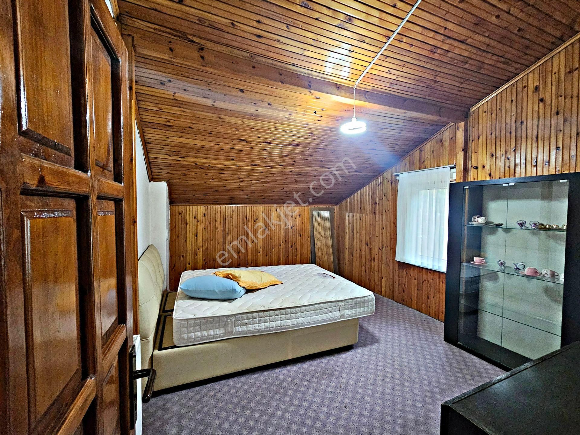 Kartepe-eşme Göl Manzaralı 330 M2 Üç Katlı Satılık Müstakil Ev - Görsel 22