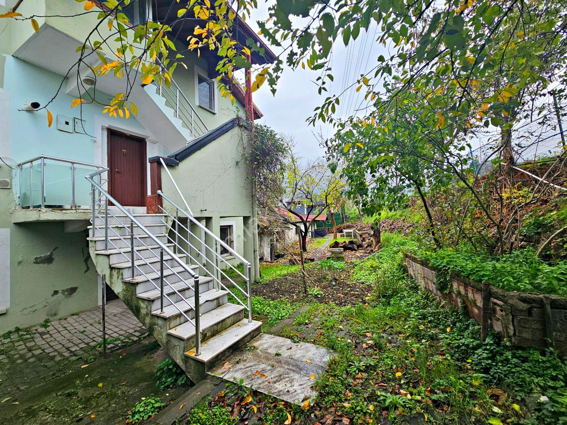 Kartepe-eşme Göl Manzaralı 330 M2 Üç Katlı Satılık Müstakil Ev - Görsel 7