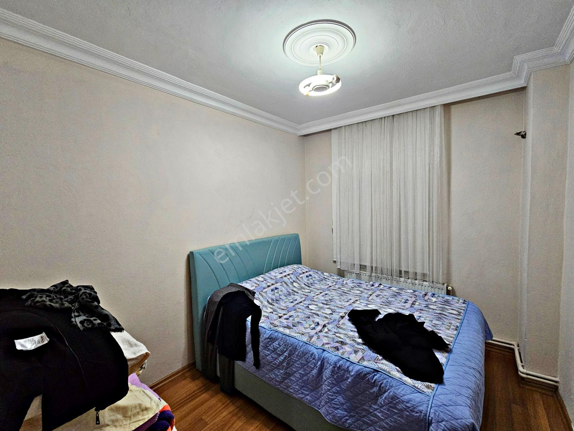 Kartepe-eşme Göl Manzaralı 330 M2 Üç Katlı Satılık Müstakil Ev - Görsel 12