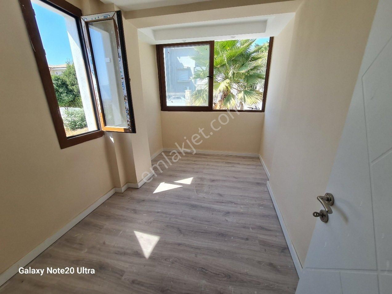 Soğucak'ta Geniş Bahçeli 3+1 Sıfır Satılık Villa - Görsel 7