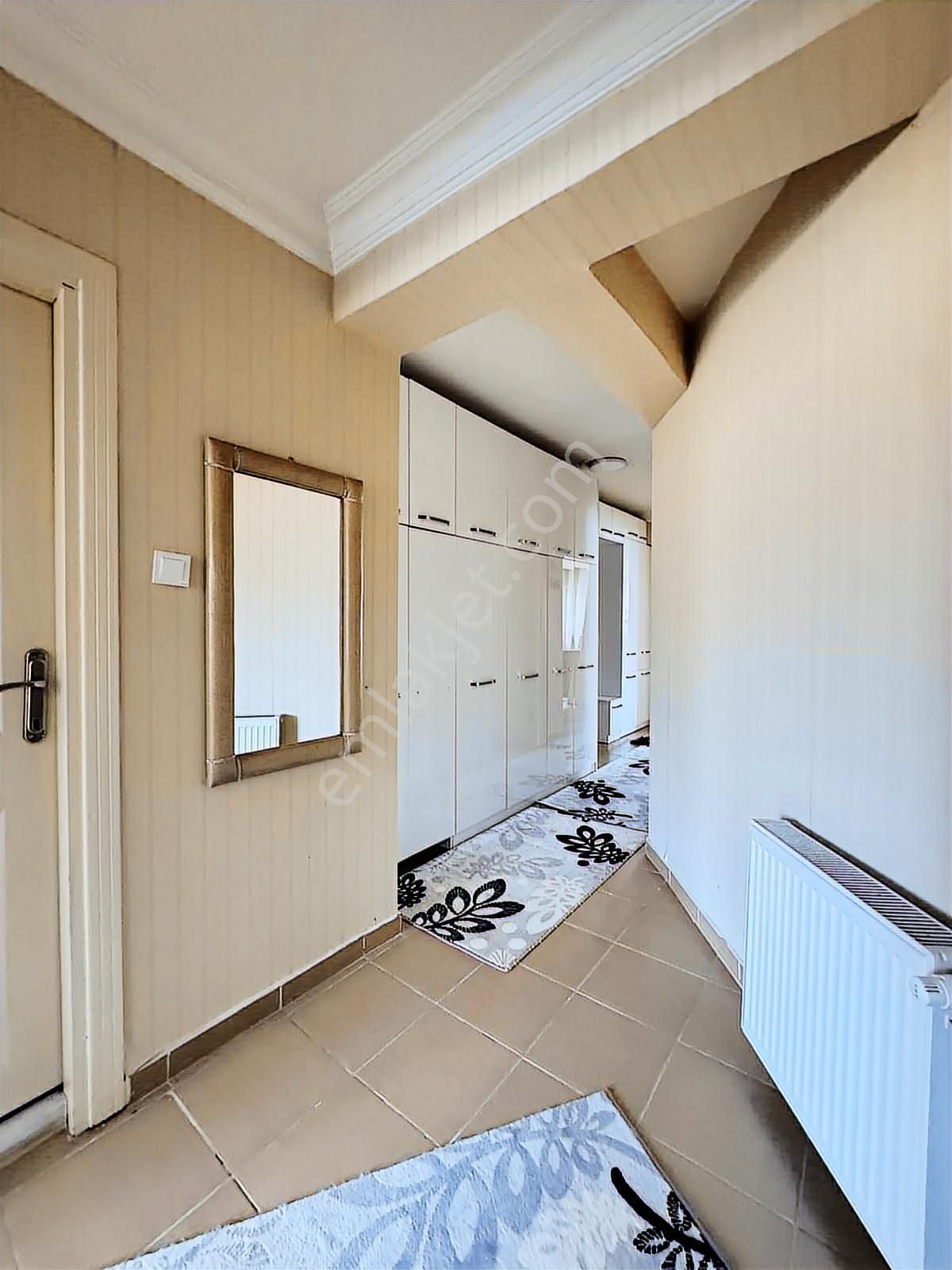 Kanuni'de Asansörlü Ön Cephe Yapılı 3+1 Eşyalı Kiralık Daire - Görsel 32