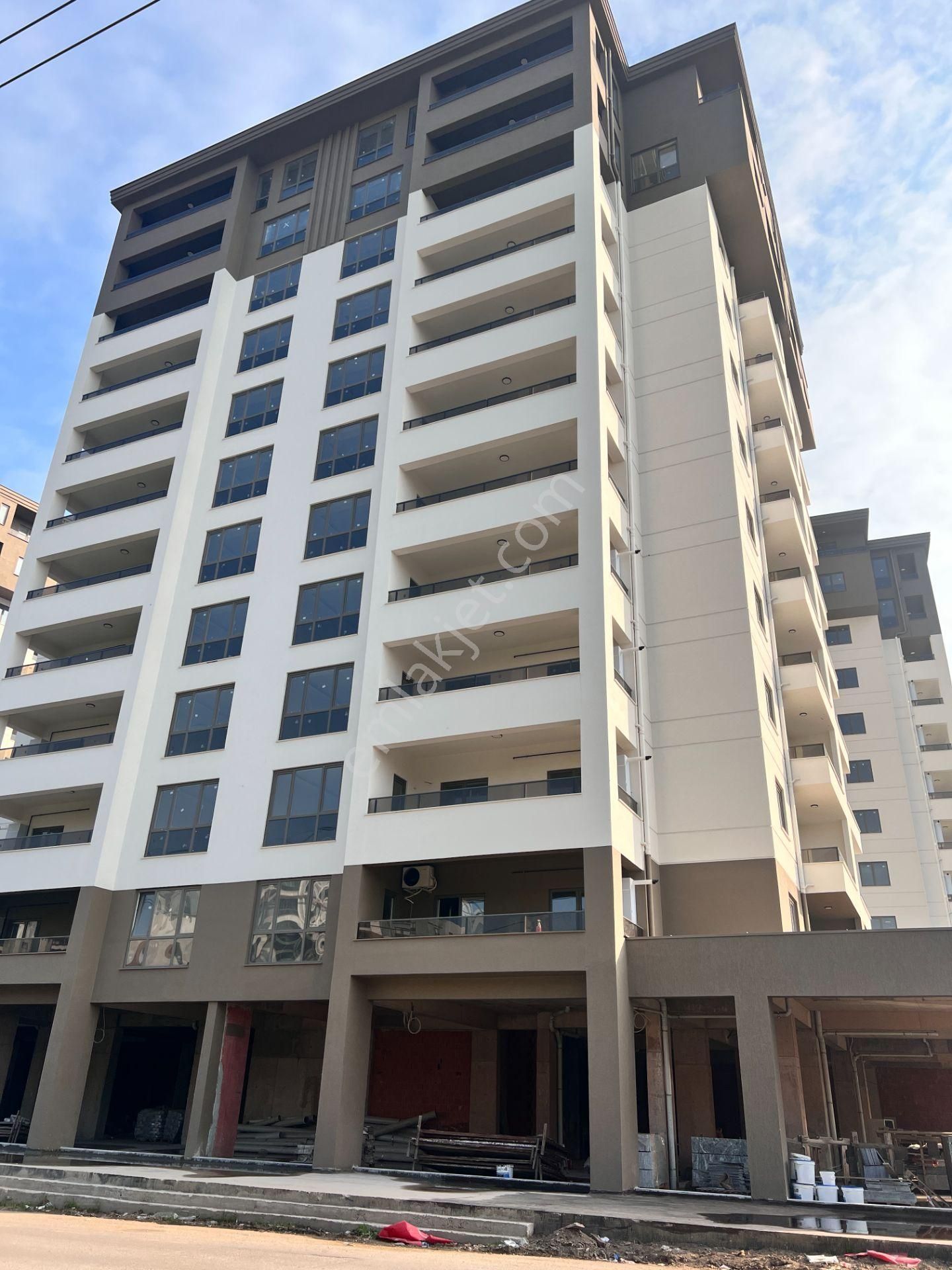 Remax Advantage'dan Çelebı Podyumda Ara Kat Genış Daıre - Görsel 25