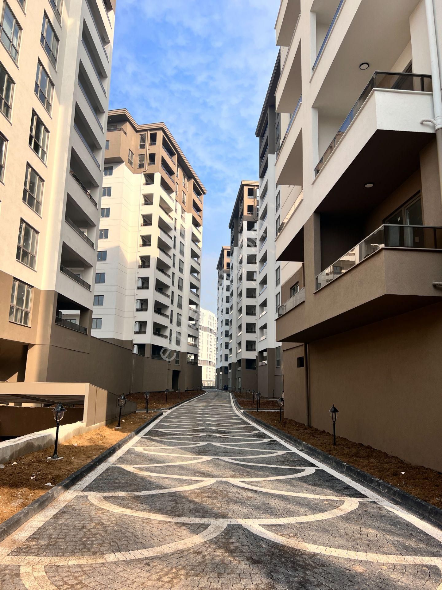 Remax Advantage'dan Çelebı Podyumda Ara Kat Genış Daıre - Görsel 3