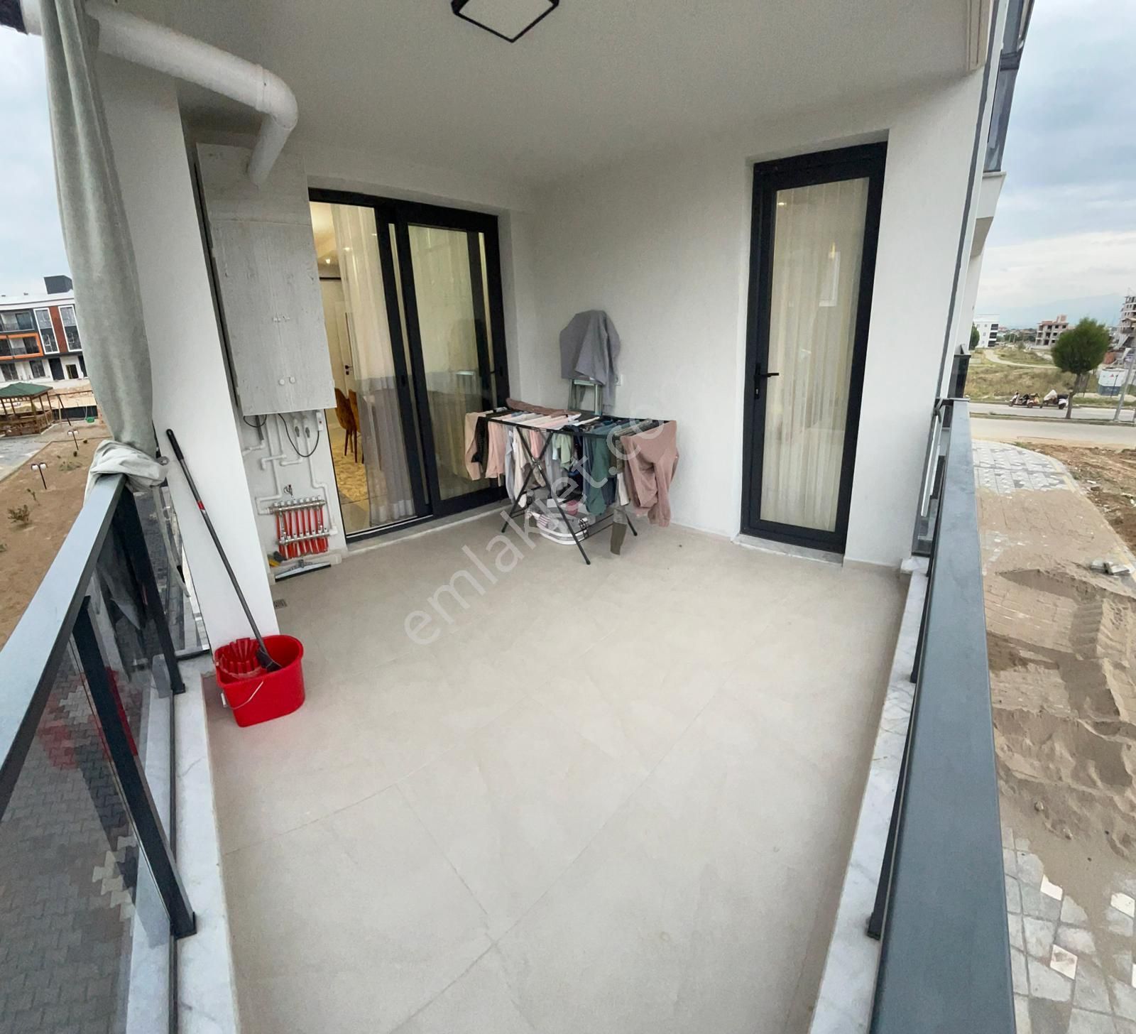 Yeşilmahellede Site İçinde Satılık 3+1 Daire