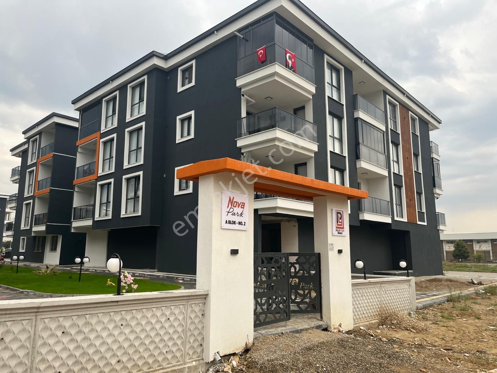 Yeşilmahellede Site İçinde Satılık 3+1 Daire - Görsel 14