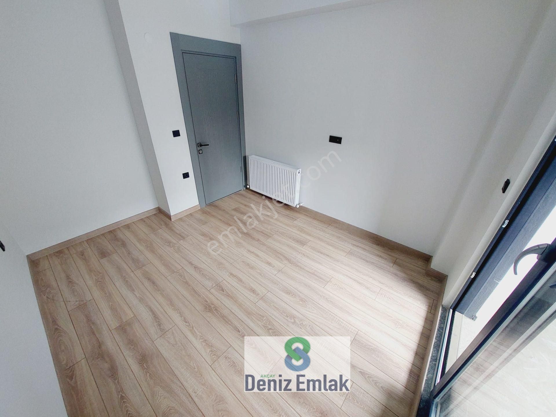 Denizden Akçayda Lüks Dizayn Edilmiş Geniş Satılık 1+1 Daire. - Görsel 11