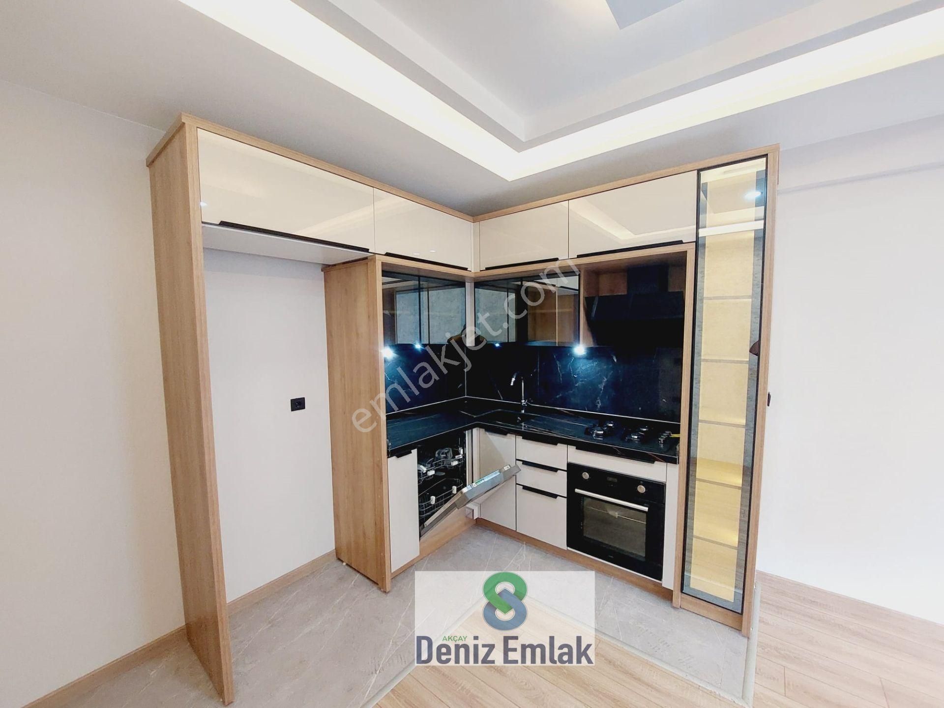 Denizden Akçayda Lüks Dizayn Edilmiş Geniş Satılık 1+1 Daire. - Görsel 2