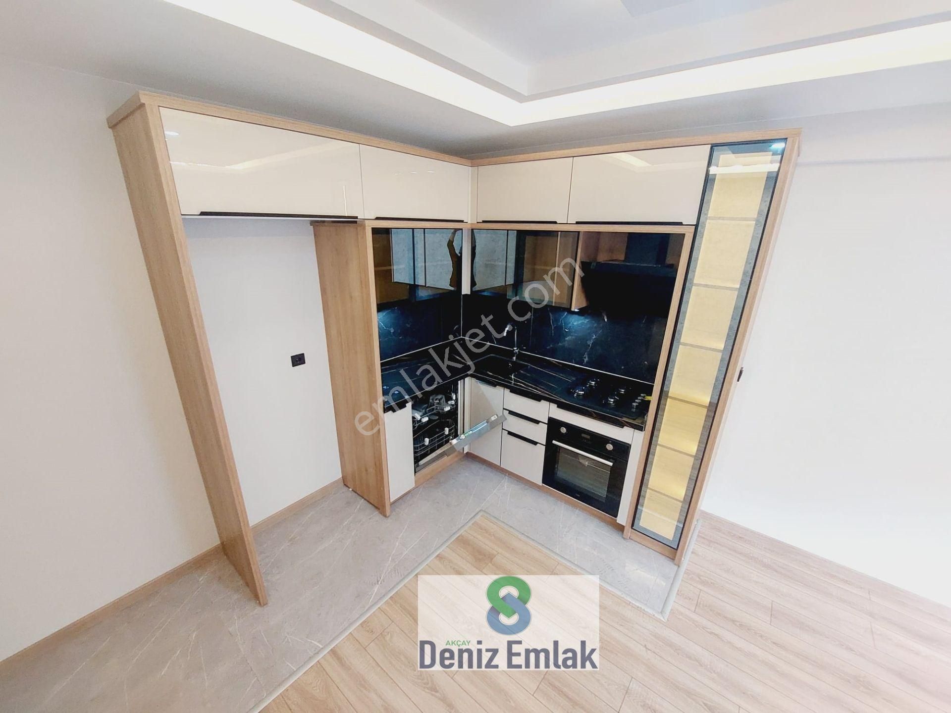 Denizden Akçayda Lüks Dizayn Edilmiş Geniş Satılık 1+1 Daire. - Görsel 9