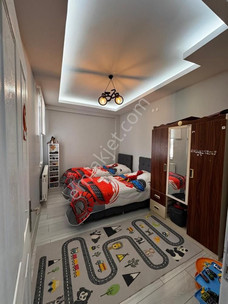 Fenese’de Satılık – İçi Full Yapılı Geniş Daire - Görsel 12