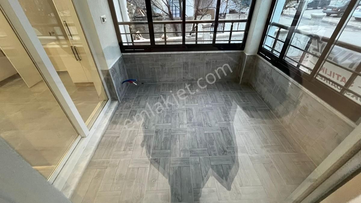 Fenese’de Satılık – İçi Full Yapılı Geniş Daire - Görsel 30