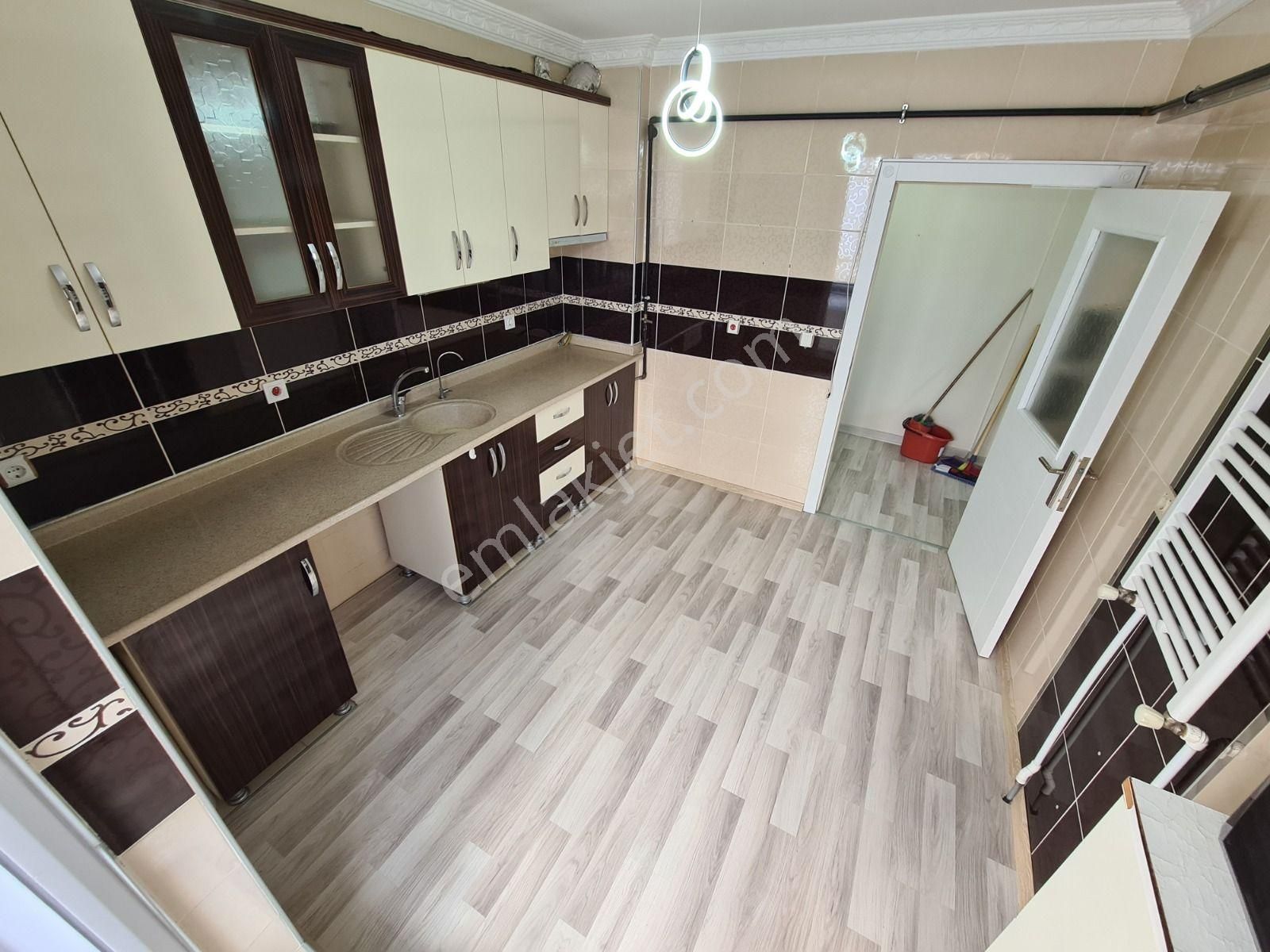 Yükseltepe Cadde Üzeri Park Manzaralı Güneşe Komşu Kiralık 3+1 - Görsel 9